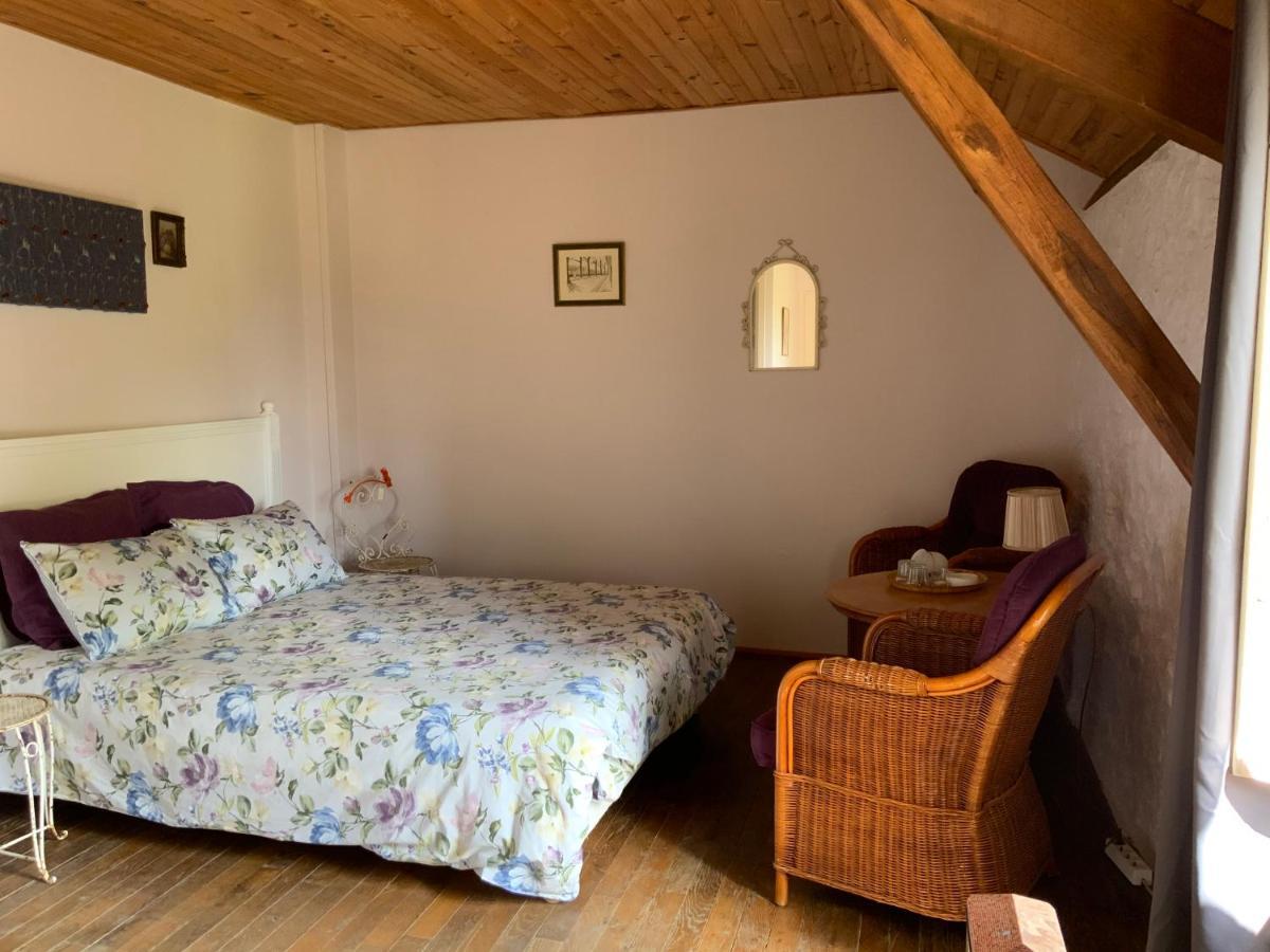 Domaine Les Teuilleres Bed and Breakfast Lacam-dʼOurcet Buitenkant foto