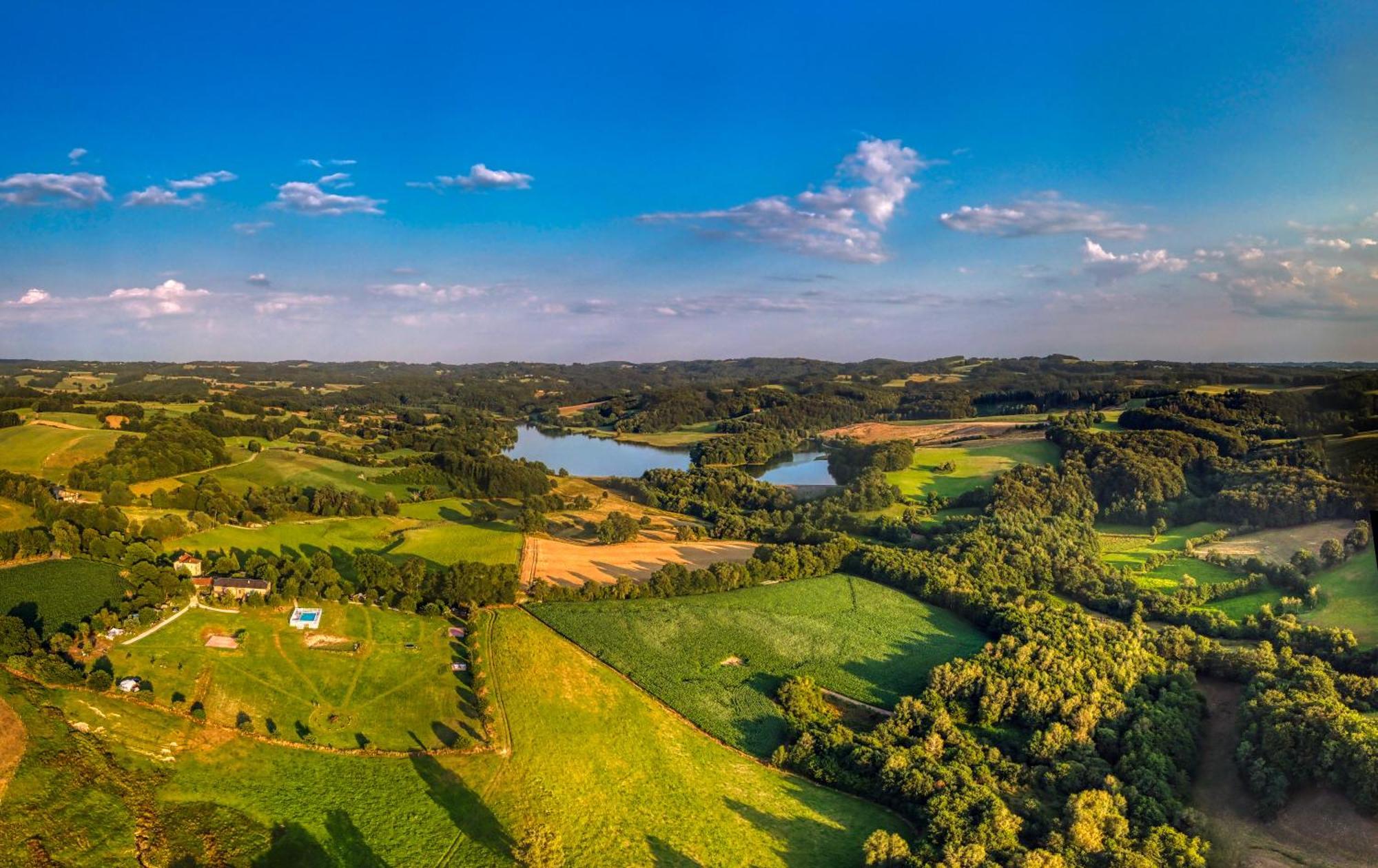 Domaine Les Teuilleres Bed and Breakfast Lacam-dʼOurcet Buitenkant foto