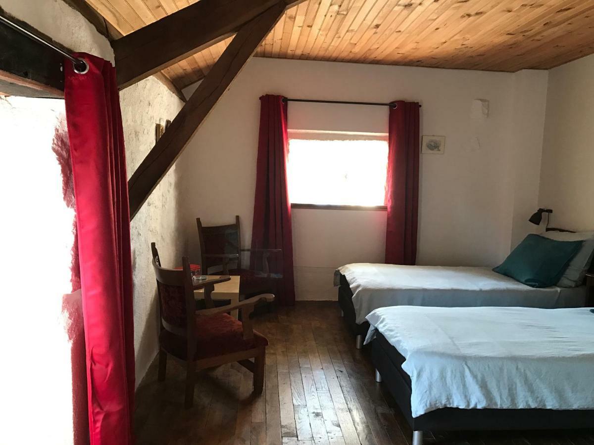 Domaine Les Teuilleres Bed and Breakfast Lacam-dʼOurcet Buitenkant foto