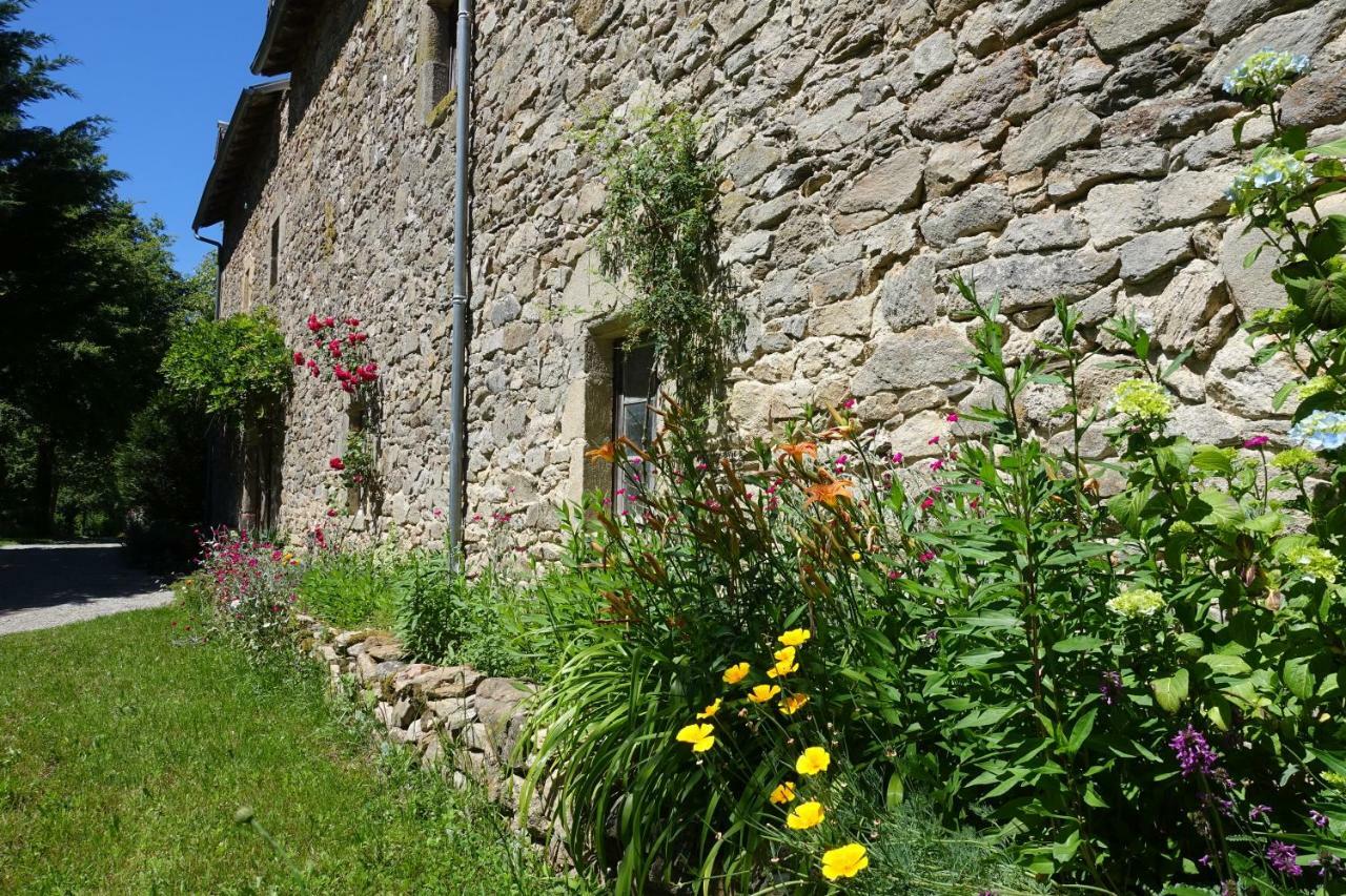 Domaine Les Teuilleres Bed and Breakfast Lacam-dʼOurcet Buitenkant foto